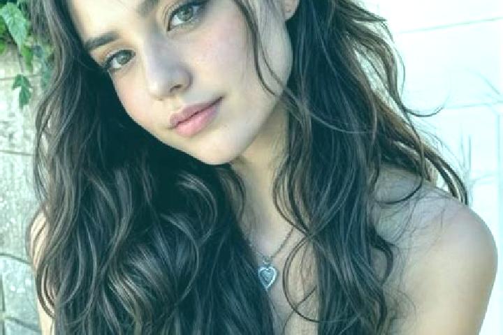 Ellie, 28, a auburn hazel-eyed middle eastern companion based in Baekjeon. Offering Duos, Massage, Striptease. Available for incall and outcall, day and even...