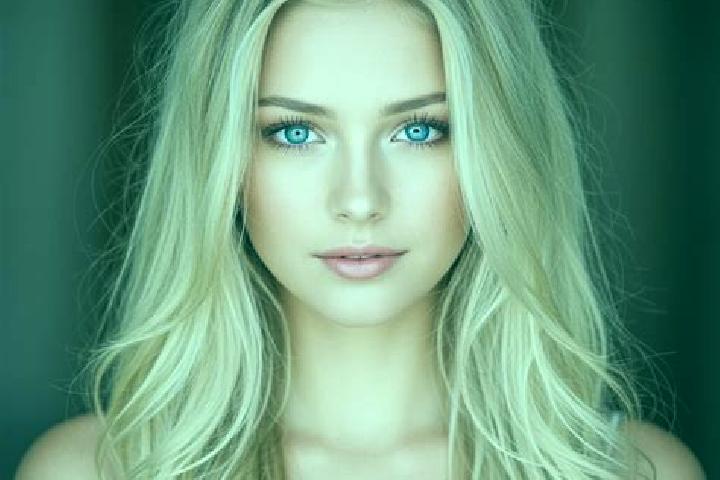 Ellie, 28, a blonde dark-eyed mixed companion based in Bha Le. Offering Dinner Date, Roleplay, GFE. Available for incall and outcall, day and evening dates.