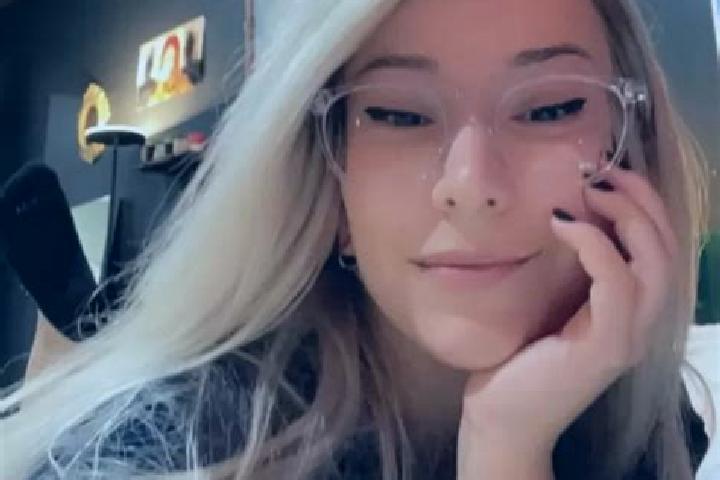 Ellie, 28, a blonde dark-eyed mixed companion based in Pengbao. Offering Massage, Dinner Date, Overnight, Domination, Deep French Kissing. Available for inca...