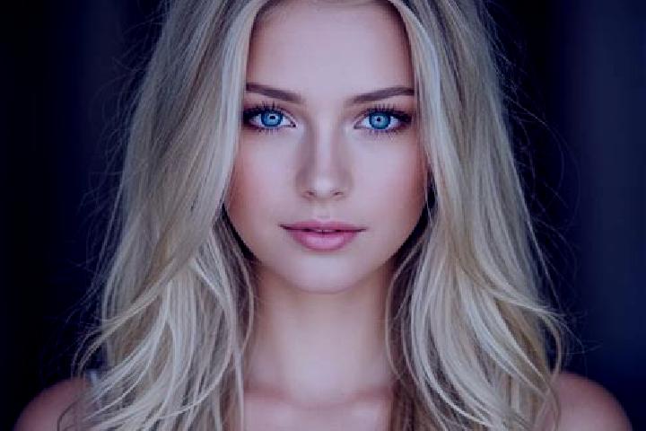 Ellie, 28, a blonde grey-eyed mixed companion based in Catterick. Offering Travel Companion, GFE. Available for incall and outcall, day and evening dates.
