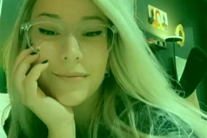 Ellie, 28, a platinum blonde grey-eyed middle eastern companion based in Santa Lucia Milpas Altas. Offering Roleplay, BDSM, Girlfriend Experience, GFE, Strip...