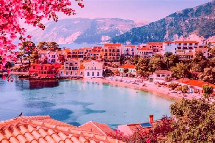 Ellie, 28 — Escort in Asprangeloi, Greece