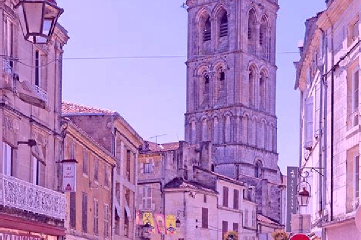 Ellie, 28 — Escort in Cognac, France