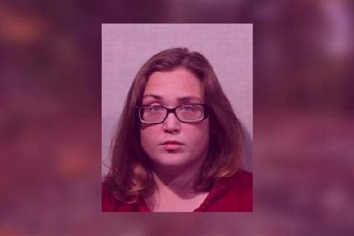 Ellie, 28 — Escort in Collins, United States