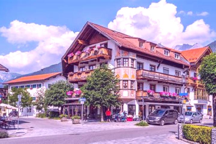 Ellie, 28 — Escort in Garmisch-Partenkirchen, Germany