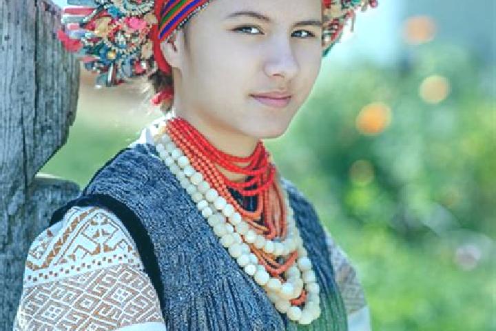Ellie, 28 — Escort in Kodyma, Ukraine