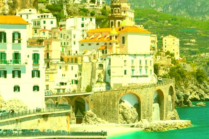 Ellie, 28 — Escort in Limone Piemonte, Italy