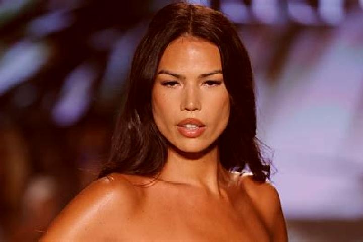 Ellie, 28 — Escort in Minford, United States