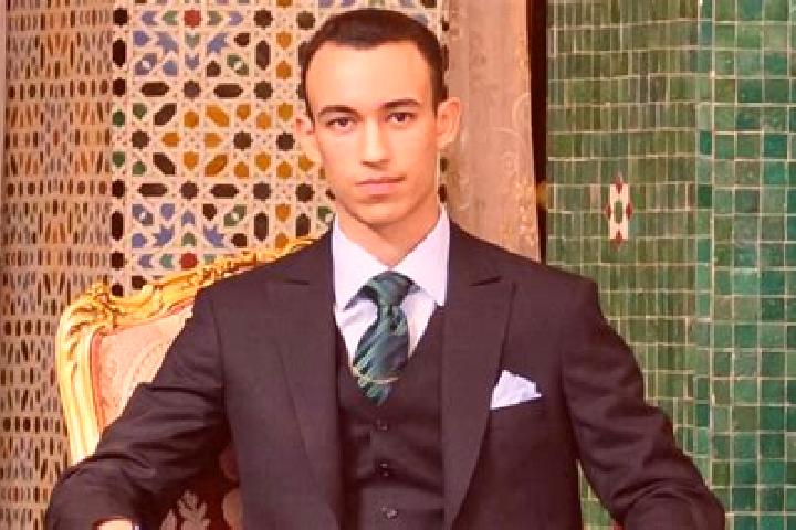 Ellie, 28 — Escort in Moulay Ali Cherif, Morocco