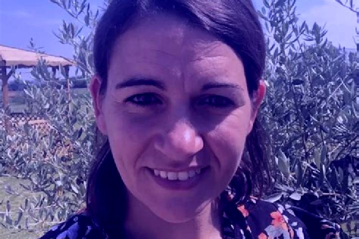 Ellie, 28 — Escort in Noailhac, France