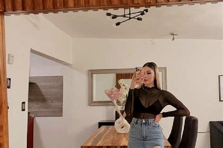 Ellie, 28 — Escort in Texcochapan de Abajo, Mexico