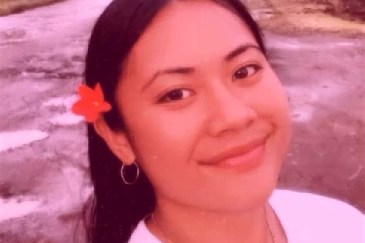 Ellie, 28 — Escort in Tofol, Micronesia