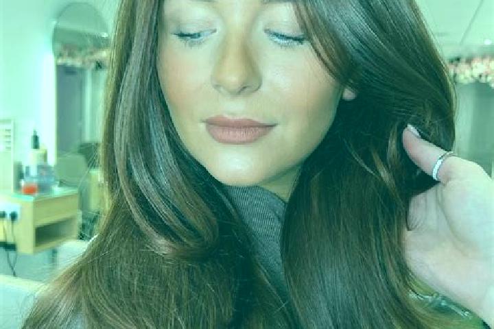 Ellie, 29, a auburn brown-eyed indian companion based in Cozmesti. Offering A-Level, Striptease, CIM. Available for incall and outcall, overnight bookings av...