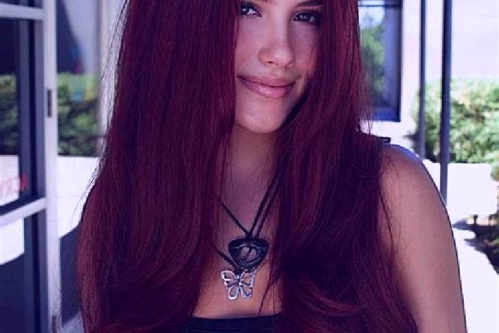 Ellie, 29, a auburn dark-eyed mixed companion based in Perere. Offering Fetish, Prostate Massage, GFE, Massage. Available for incall and outcall, overnight b...