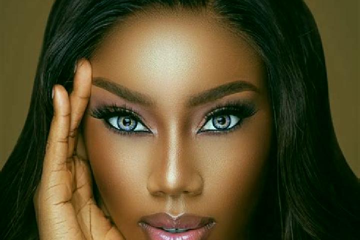 Ellie, 29, a chestnut blue-eyed ebony companion based in Beutelsbach. Offering Girlfriend Experience, OWO, GFE. Available for incall and outcall, day and eve...