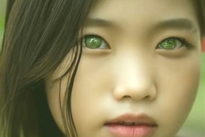 Ellie, 29, a chestnut green-eyed asian companion based in Moorooduc. Offering Erotic Massage, Tantra, Dinner Date. Available for incall and outcall, overnigh...