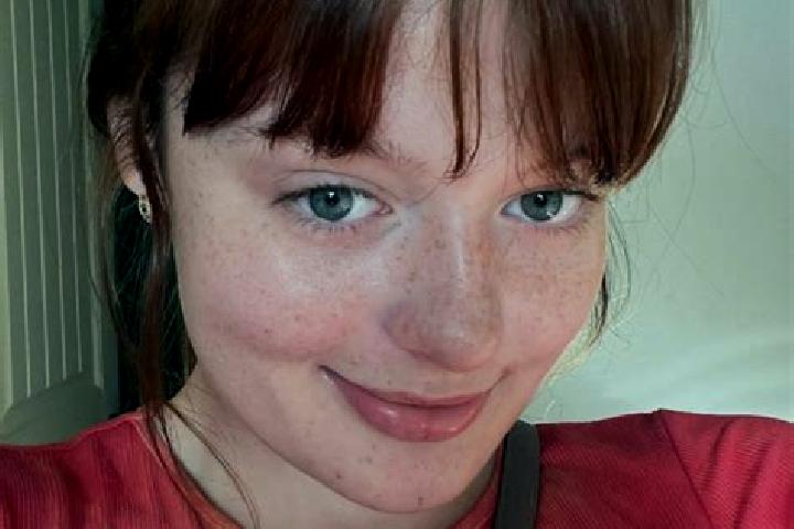 Ellie, 29, a red blue-eyed caribbean companion based in Santa Domenica. Offering CIM, OWO, BDSM. Available for incall and outcall, day and evening dates.