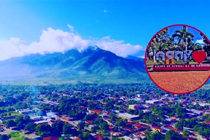 Ellie, 29 — Escort in Chalmeca, Honduras
