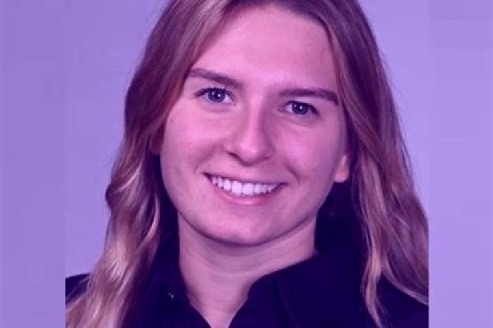 Ellie, 29 — Escort in Loretto, United States