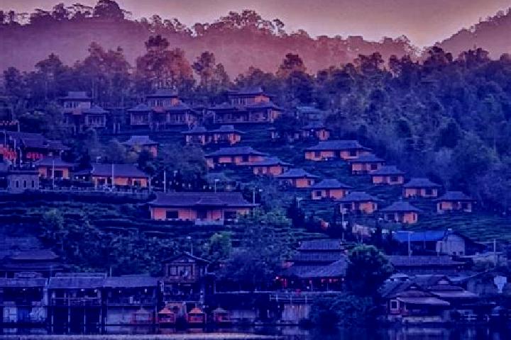 Ellie, 29 — Escort in Mae Hong Son, Thailand