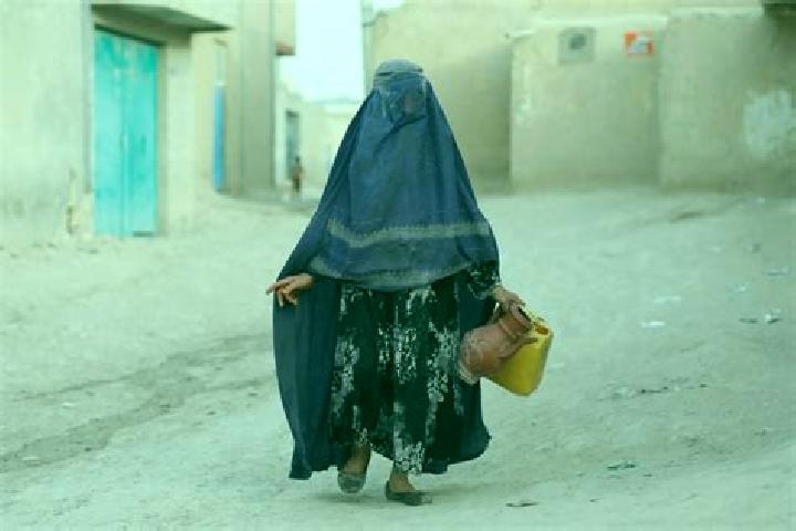 Ellie, 29 — Escort in Qal ah-ye Shahi, Afghanistan