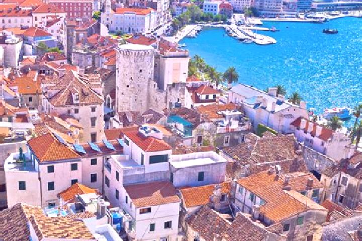 Ellie, 29 — Escort in Sibice, Croatia