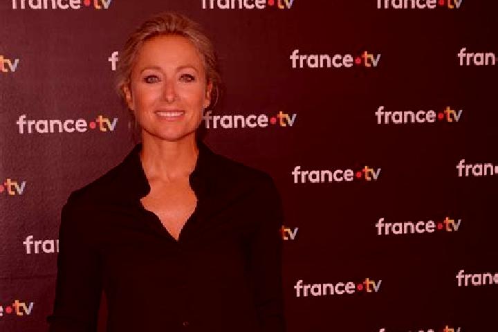 Ellie, 29 — Escort in Villers-en-Cauchies, France