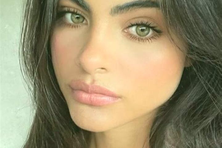 Ellie, 30, a blonde amber-eyed indian companion based in Las Trojes. Offering Travel Companion, Dinner Date, Tantra, BDSM. Available for incall and outcall, ...