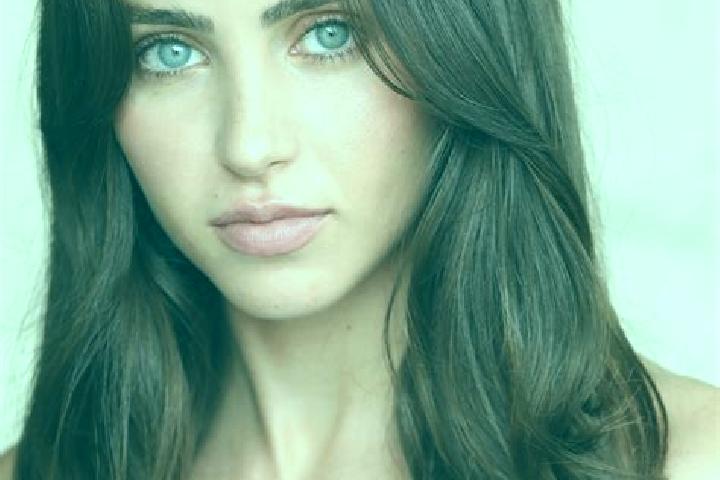 Ellie, 30, a brunette dark-eyed latina companion based in Shimoni. Offering GFE, Deep French Kissing, Erotic Massage, Travel Companion, Domination. Available...