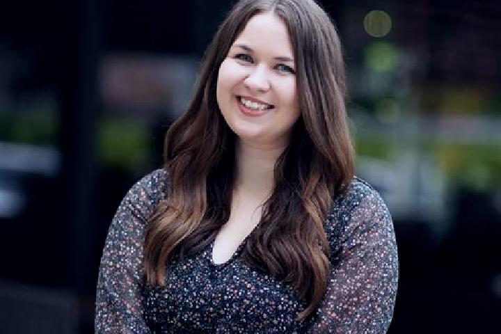 Ellie, 30 — Escort in Albersdorf, Germany
