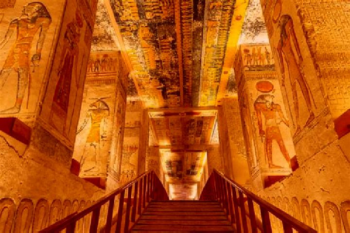 Ellie, 30 — Escort in Bani Ubayd, Egypt