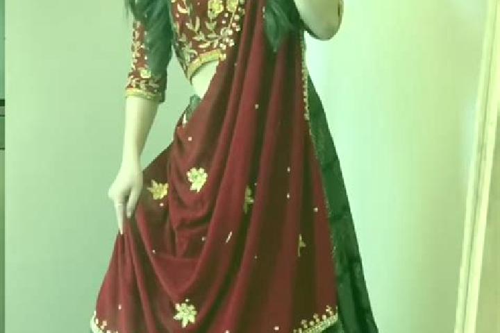 Ellie, 30 — Escort in Bhaun, Pakistan