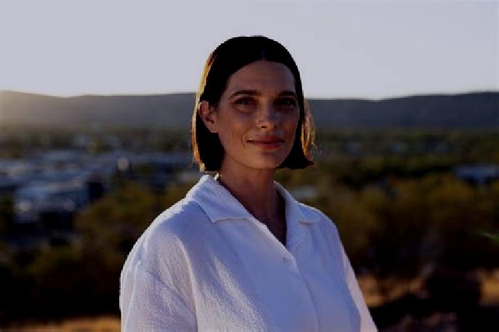 Ellie, 30 — Escort in Braitling, Australia