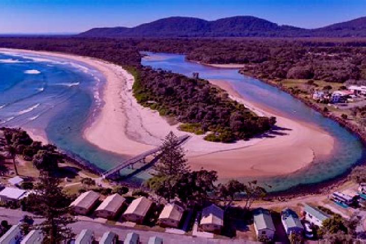 Ellie, 30 — Escort in Crescent Head, Australia
