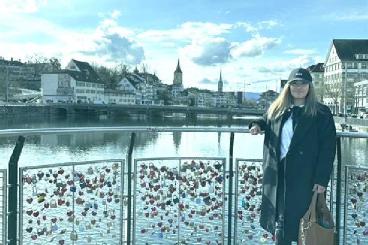 Ellie, 30 — Escort in Effretikon, Switzerland