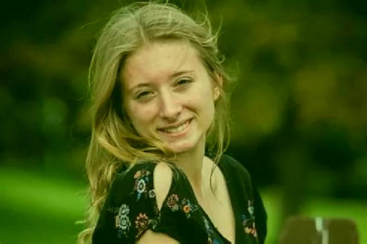 Ellie, 30 — Escort in Hebron, United States