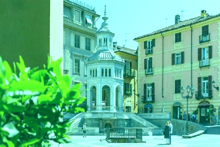 Ellie, 30 — Escort in Mirabello Monferrato, Italy