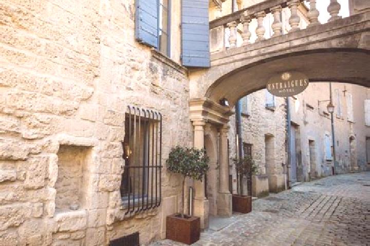 Ellie, 30 — Escort in Villevieille, France