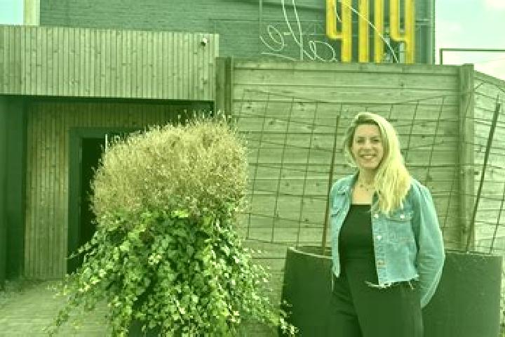Ellie, 30 — Escort in Warcoing, Belgium