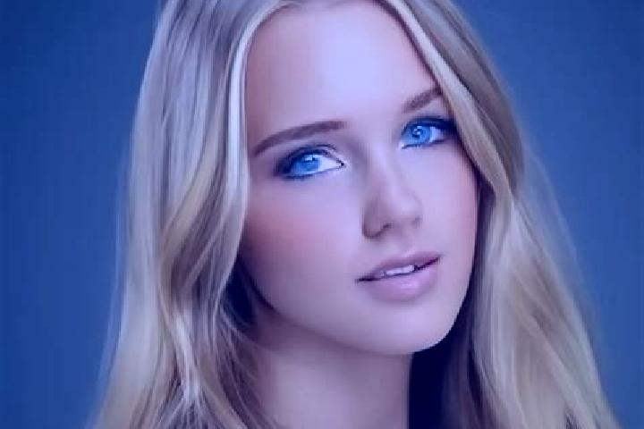 Ellie, 31, a blonde hazel-eyed mediterranean companion based in Kozje. Offering Erotic Massage, Tantra, Overnight, Prostate Massage. Available for incall and...