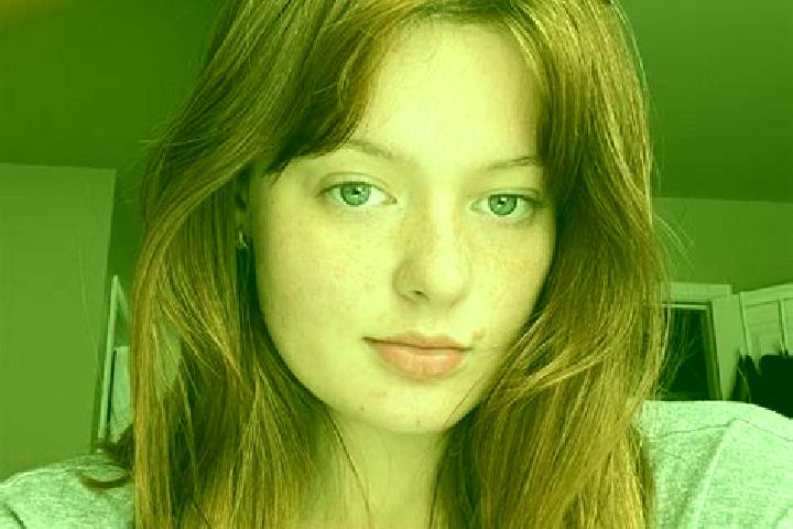 Ellie, 31, a red brown-eyed caucasian companion based in Assiasso. Offering Party Girl, Fetish, Erotic Massage. Available for incall and outcall, overnight b...