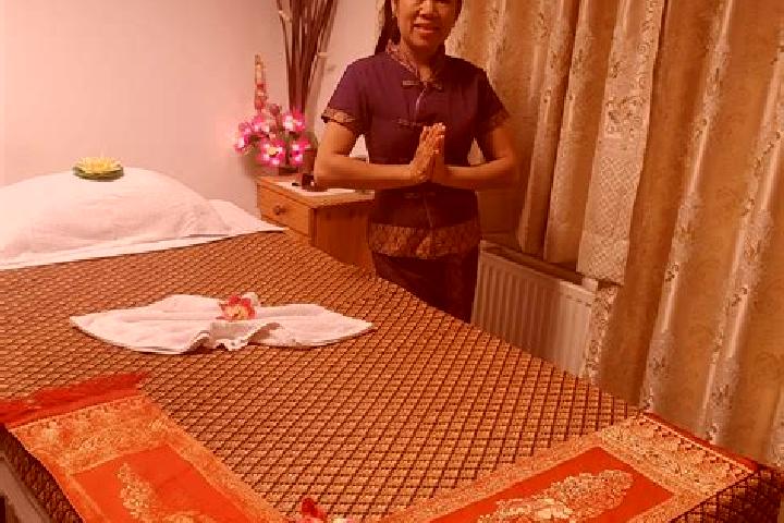 Ellie, 31 — Escort in Bang Bua Thong, Thailand
