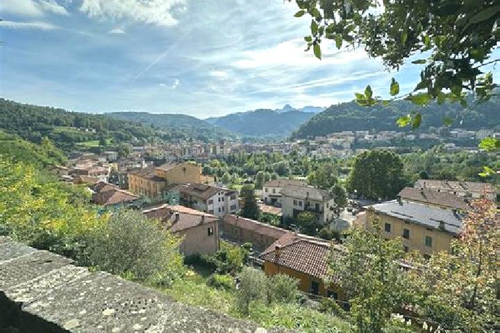 Ellie, 31 — Escort in Castelnuovo di Garfagnana, Italy