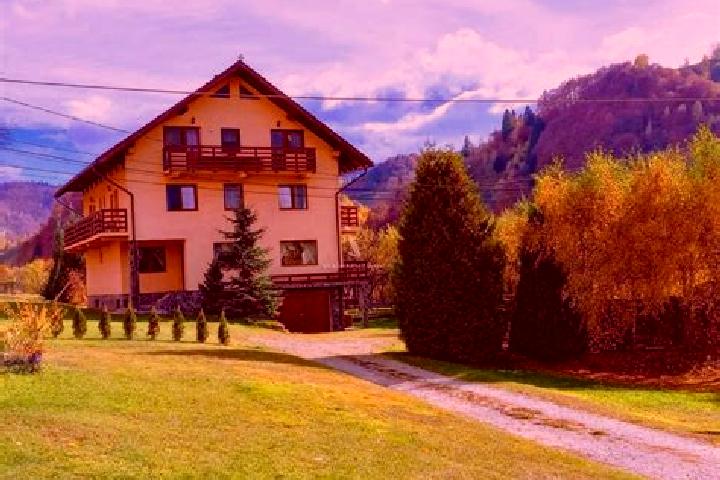 Ellie, 31 — Escort in Cheia, Romania