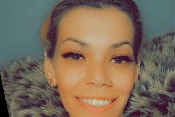 Ellie, 31 — Escort in Douglasville, United States