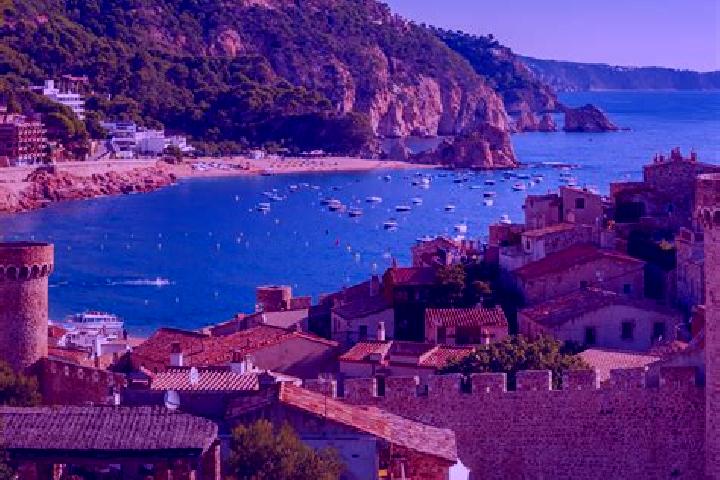Ellie, 31 — Escort in Fisterra, Spain