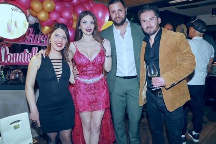 Ellie, 31 — Escort in Il Romito, Italy