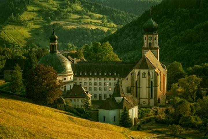 Ellie, 31 — Escort in Kirchbach, Austria