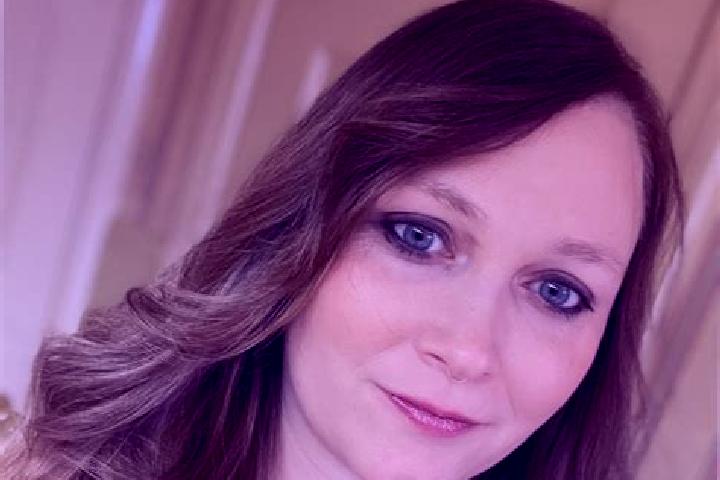 Ellie, 31 — Escort in Munford, United States