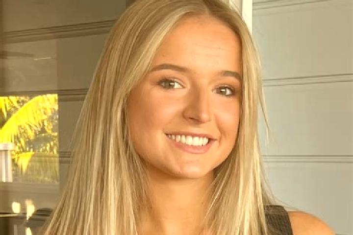 Ellie, 31 — Escort in O Connor, Australia